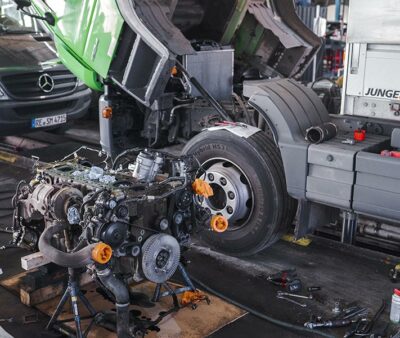 LKW-Motor-Wartung